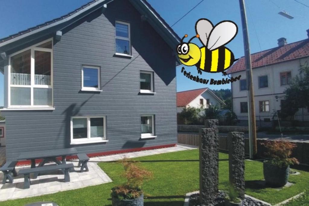 Ferienhaus Bumblebee im Allgäu Eggenthal Exterior foto